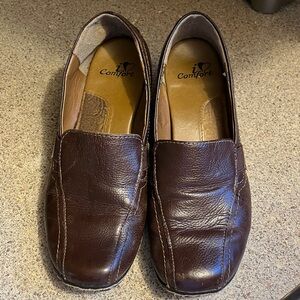 I Love Comfort "Blair" Brown Textured Leather Casual Shoe - Size 8 M